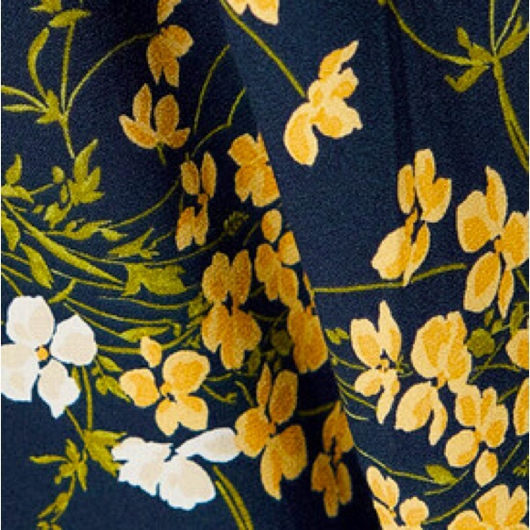 Reformation Everett Floral Crepe Midi Dress | Size 6 Hard to Find | MSRP: $328 - Picture 9 of 10